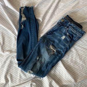 American Eagle outfitters. Super stretch. Jegging. Size 4. regular. AEO Denim.